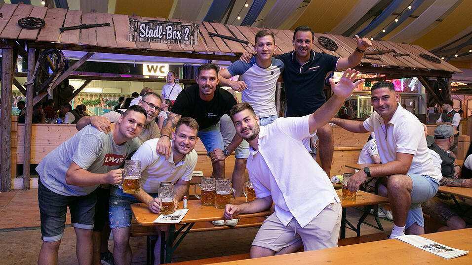 Die Partybilder vom Donnerstag, 14. August, aus dem Festzelt Reisinger. Die Partybilder vom Donnerstag, 14. August, aus dem Festzelt Reisinger.