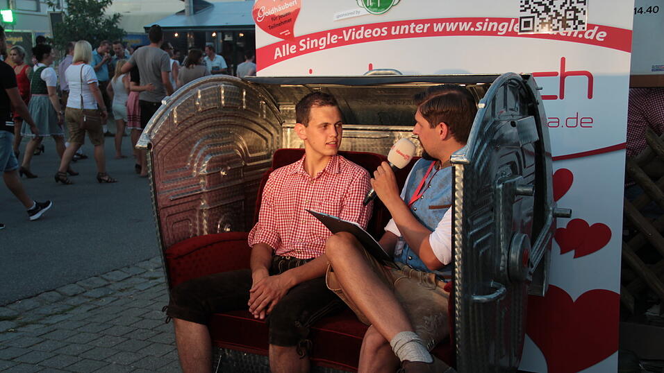 Schnappsch&uuml;sse von der Single-Couch(Foto: Paul Przybilla)