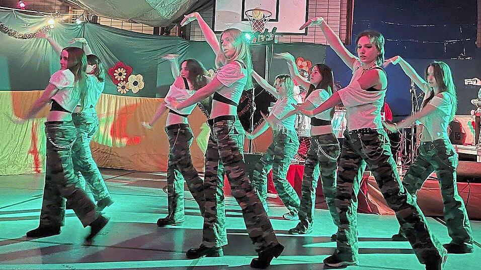 Die Jazz-Girls des SVE zeigten ihr Tanzprogramm.