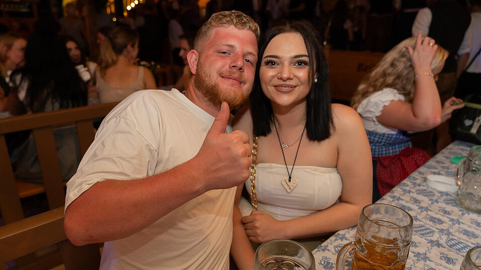 Die Partybilder vom Freitag, 18. August 2023, aus dem Festzelt Nothaft. Die Partybilder vom Freitag, 18. August 2023, aus dem Festzelt Nothaft.