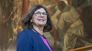 Die bayerische Landtagspräsidentin Ilse Aigner ist bislang als einzige derjenigen Kandidaten, die ins Berliner Schloss Bellevue einziehen sollen, ausdrücklich vorgeschlagen worden. Die bayerische Landtagspräsidentin Ilse Aigner ist bislang als einzige derjenigen Kandidaten, die ins Berliner Schloss Bellevue einziehen sollen, ausdrücklich vorgeschlagen worden.