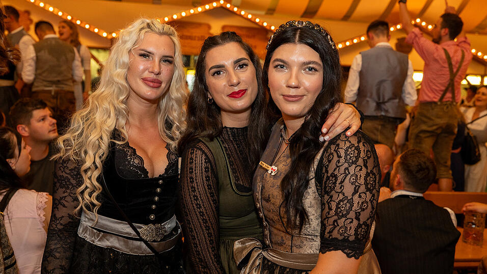 Die Partybilder vom Freitag, 9. August 2024, aus dem Festzelt Nothaft. Die Partybilder vom Freitag, 9. August 2024, aus dem Festzelt Nothaft.