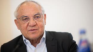 Felix Magath attestiert dem FC Bayern München ein Führungsproblem.