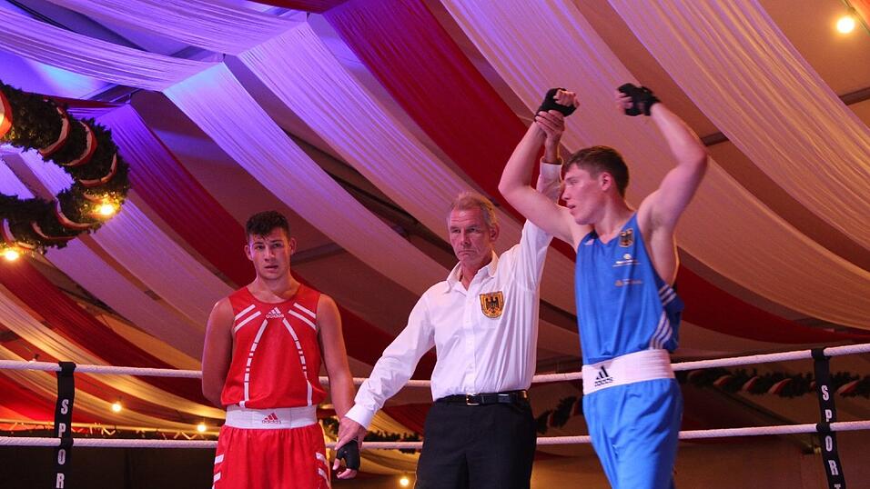 Im Lechner-Festzelt hie&szlig; es am Sonntag wieder 'Let&acute;s get ready to rumble'.