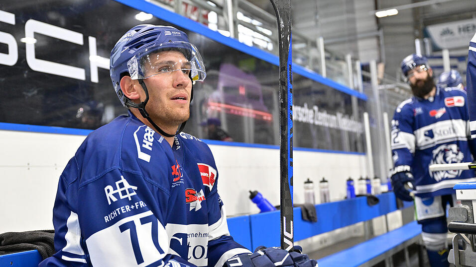 Einstimmung auf die neue Eishockey-Saison: Die Straubing Tigers beim Training.