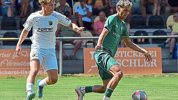 Ob Nik Leipold oder Max Meyer (links), ob Paul Grauschopf oder Elija H&auml;rtl: DJK-Trainer Thorsten Kirschbaum hat beim Aufsteiger SC Eltersdorf viele Alternativen in seinem Kader zur Verf&uuml;gung.