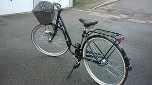 Es schaut fast aus wie ein Fahrrad von vor hundert Jahren, ist aber aktuellen Datums.