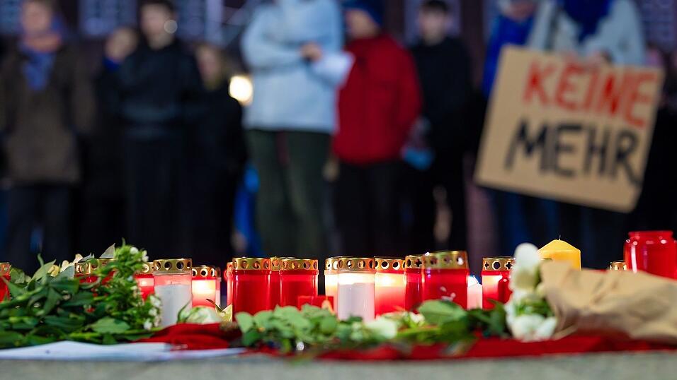 Im Gegensatz zum Rückgang bei den Tötungsdelikten stiegen die registrierten Opferzahlen bei allen anderen gegen Frauen gerichteten Straftaten an. (Archivbild) Im Gegensatz zum Rückgang bei den Tötungsdelikten stiegen die registrierten Opferzahlen bei allen anderen gegen Frauen gerichteten Straftaten an. (Archivbild)
