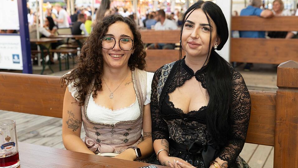 Die Partybilder vom Montag, 10. August, aus dem Festzelt Reisinger. Die Partybilder vom Montag, 10. August, aus dem Festzelt Reisinger.