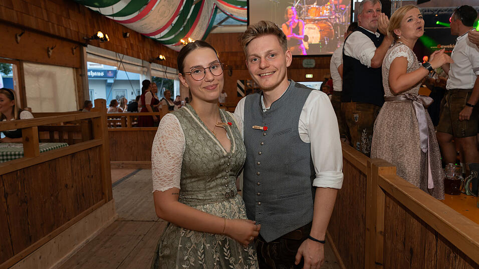 Die Partybilder vom Sonntag, 11. August 2024, aus dem Festzelt Weckmann. Die Partybilder vom Sonntag, 11. August 2024, aus dem Festzelt Weckmann.