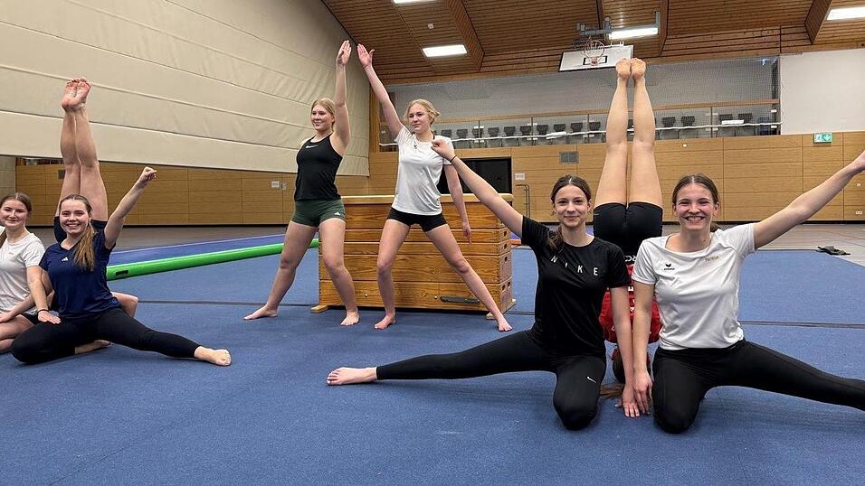 Bei den Junioren wird gro&szlig;er Wert auf die Exaktheit jeder Bewegung gelegt.