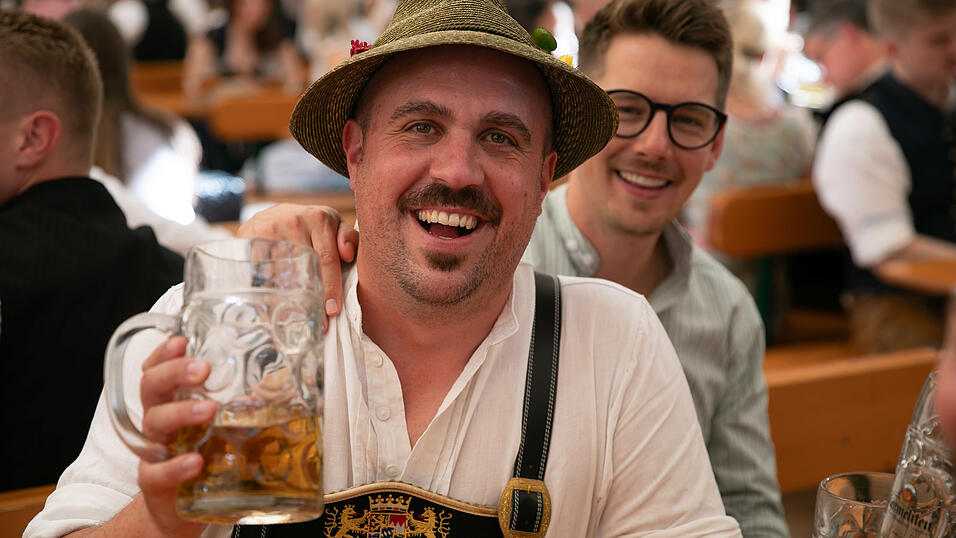 Die Partybilder vom Freitag, 8. August, aus dem Festzelt Nothaft. Die Partybilder vom Freitag, 8. August, aus dem Festzelt Nothaft.