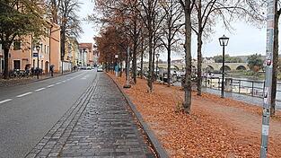 Eine der ersten Maßnahmen des Verkehrsberuhigungskonzepts: Keine parkenden Autos in der Thundorferstraße.