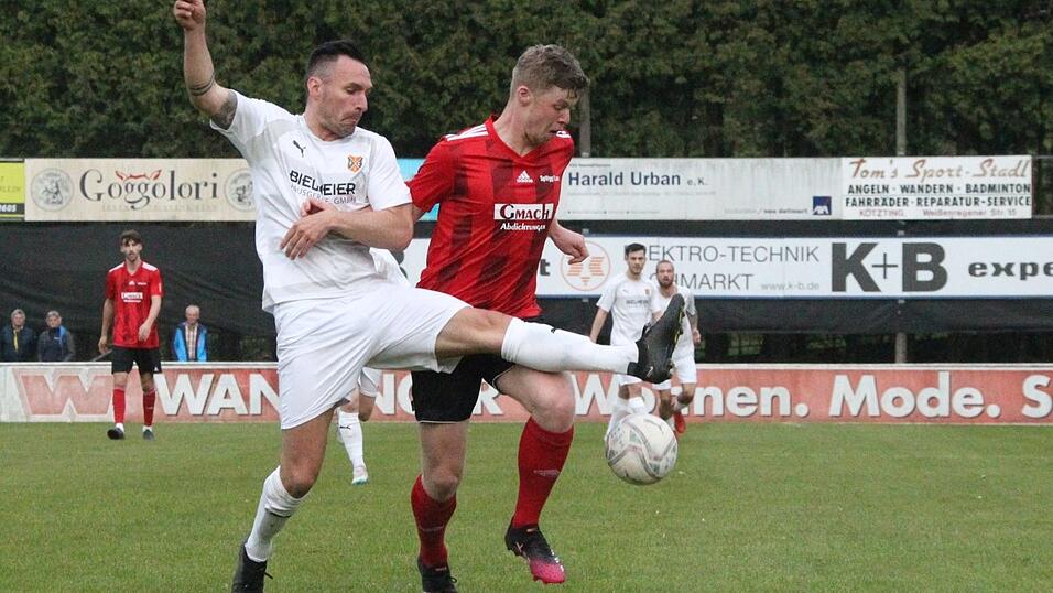 Der 1. FC Bad Kötzting hat sich im Landkreisderby gegen die SpVgg Lam durchgesetzt.