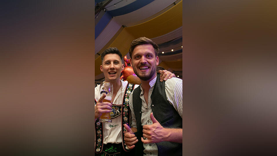 Die Partybilder vom Freitag, 15. August, aus dem Festzelt Reisinger. Die Partybilder vom Freitag, 15. August, aus dem Festzelt Reisinger.