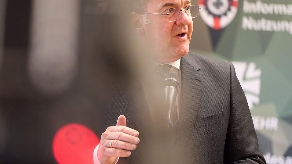 Sieht Trumps Rolle kritisch: Verteidigungsminister Pistorius Sieht Trumps Rolle kritisch: Verteidigungsminister Pistorius