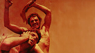 Kain t&ouml;tet Abel: Der biblische Brudermord &ndash; hier als Szene aus dem Film &bdquo;Die Bibel&ldquo; von 1966 &ndash; kann als Metapher f&uuml;r Gut und B&ouml;se in uns gesehen werden. (Anm. d. Red.: Das Bild zeigt nur einen Ausschnitt der originalen Filmaufnahme.)