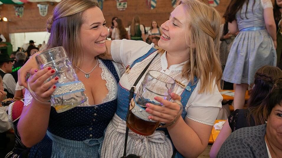 Die Partybilder vom Freitag, 12. August 2022, aus dem Festzelt Weckmann.