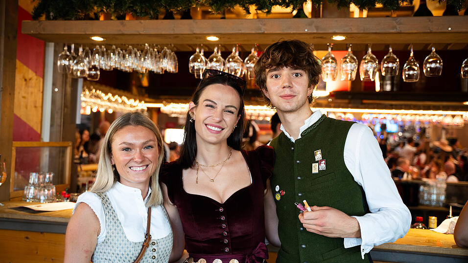 Die Partybilder vom Samstag, 15. August, aus dem Festzelt Krönner. Die Partybilder vom Samstag, 15. August, aus dem Festzelt Krönner.
