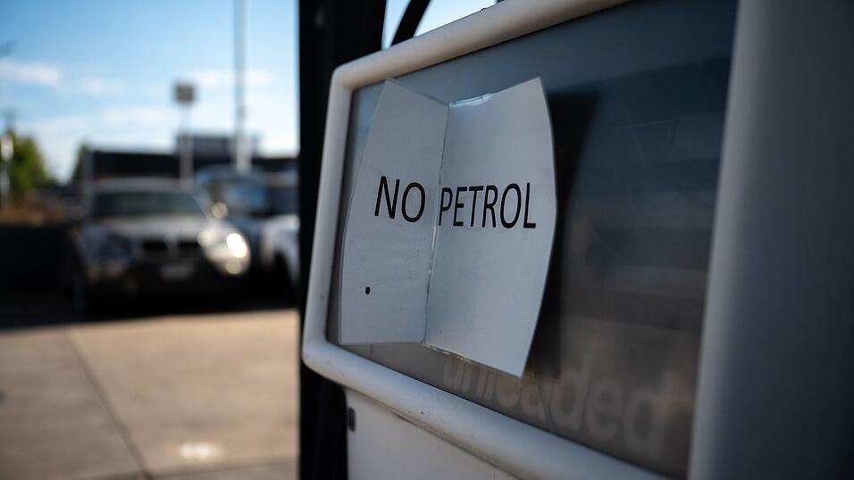 Australien senkt seine Spritsteuer - zun&auml;chst f&uuml;r drei Monate. (Archivbild)