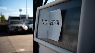 Australien senkt seine Spritsteuer - zun&auml;chst f&uuml;r drei Monate. (Archivbild)