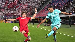 Der SC Freiburg musste beim FC Bologna kämpfen.