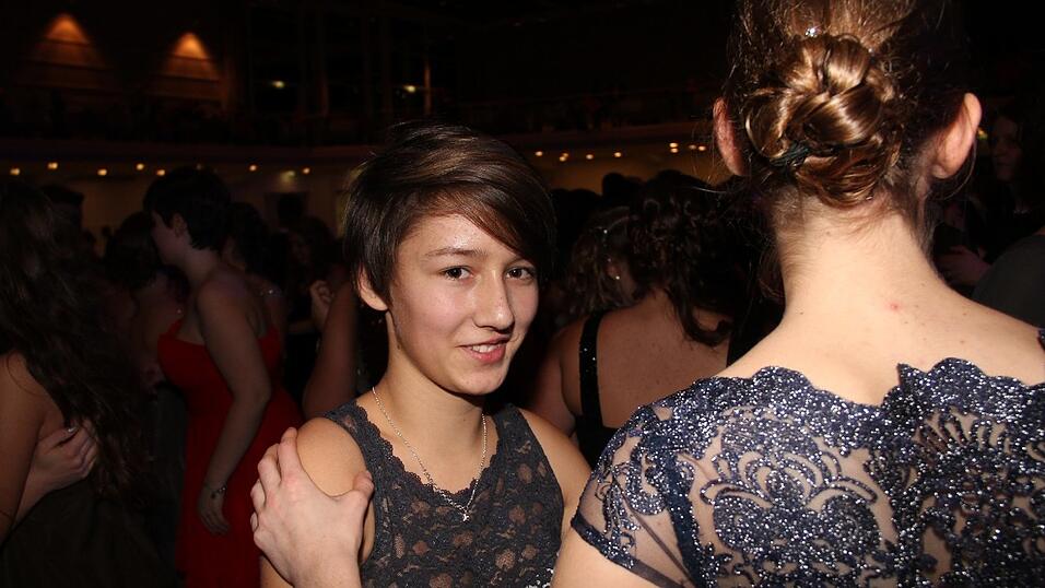 Die Bilder vom Abschlussball der Tanzschule Seidel in der Fraunhofer-Halle am 28. November. Die Bilder vom Abschlussball der Tanzschule Seidel in der Fraunhofer-Halle am 28. November.