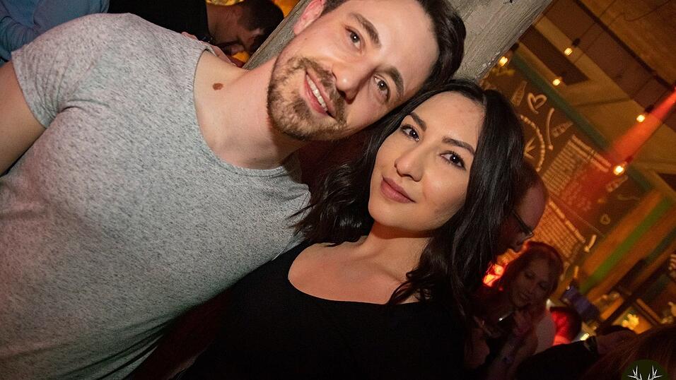 Die Stimmung bei den Partygängern am Samstagabend war prächtig. Die Stimmung bei den Partygängern am Samstagabend war prächtig.