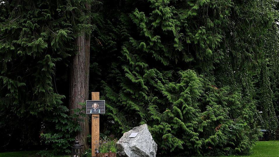 Die jetzige Gedenkstätte war nur provisorisch. (Archivbild) Die jetzige Gedenkstätte war nur provisorisch. (Archivbild)