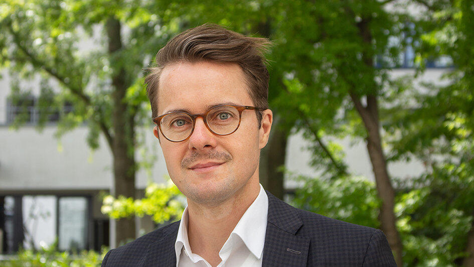 Raffer ist Experte f&uuml;r Kommunalfinanzen am Deutschen Institut f&uuml;r Urbanistik (Difu), Berlin.