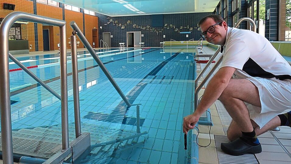 Tip-Top-Bedingungen f&uuml;r alle Wasserratten verspricht der W&ouml;rther Bademeister Thomas Roloff.