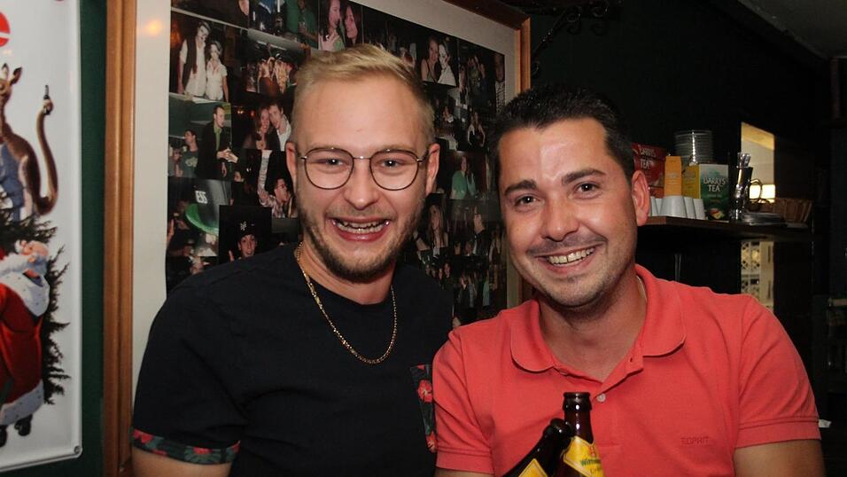 So wurde am Samstag, 23. Oktober, im Irish Pub in Landshut gefeiert - die Partybilder. So wurde am Samstag, 23. Oktober, im Irish Pub in Landshut gefeiert - die Partybilder.