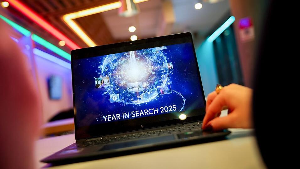 Welches waren die Google-Suchtrends 2025? Politische Themen und sportliche Großereignisse haben auch die Internetsuche von Millionen Nutzern in Deutschland bestimmt. Welches waren die Google-Suchtrends 2025? Politische Themen und sportliche Großereignisse haben auch die Internetsuche von Millionen Nutzern in Deutschland bestimmt.