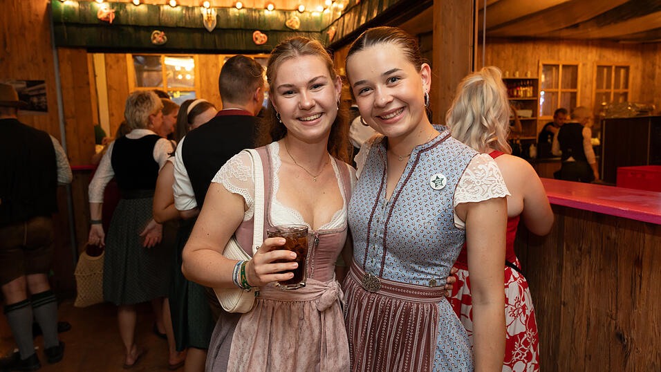Die Partybilder vom Mittwoch, 14. August 2024, aus dem Festzelt Weckmann. Die Partybilder vom Mittwoch, 14. August 2024, aus dem Festzelt Weckmann.
