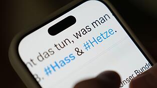 Bei den meisten Beschwerden aus Deutschland geht es um Beitr&auml;ge auf Instagram, Facebook oder TikTok. (Symbolbild)