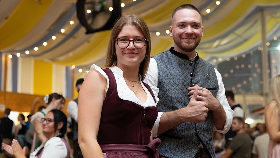Die Partybilder vom Samstag, 8. August, aus dem Festzelt Reisinger. Die Partybilder vom Samstag, 8. August, aus dem Festzelt Reisinger.