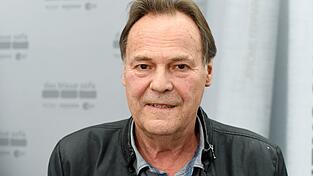 Der Schriftsteller Peter Schneider ist im Alter von 85 Jahren gestorben. (Archivbild)