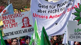 Die Tarifrunde f&uuml;r den &ouml;ffentlichen Dienst der L&auml;nder war von Demonstrationen und Warnstreiks begleitet.