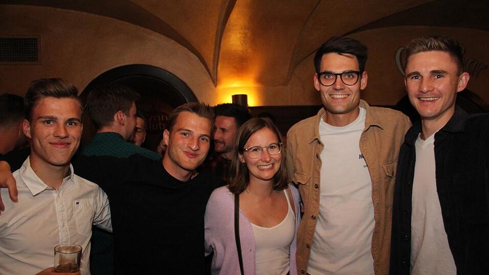 So wurde am Samstag, 23. Oktober, im Beatschuppen in Landshut gefeiert - die Partybilder. So wurde am Samstag, 23. Oktober, im Beatschuppen in Landshut gefeiert - die Partybilder.