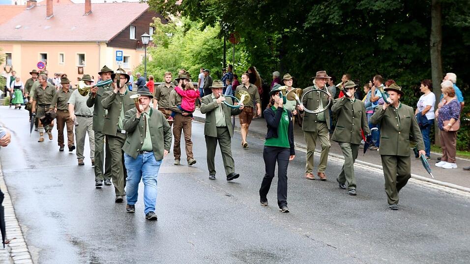 Die schönsten Augenblicke vom Auftakt des Drachenstichfestes am Samstagnachmittag in Furth im Wald. Die schönsten Augenblicke vom Auftakt des Drachenstichfestes am Samstagnachmittag in Furth im Wald.
