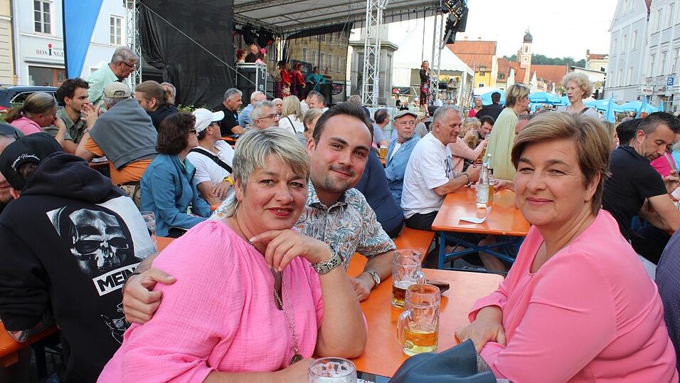 Das Bismarckplatzfest in Landshut war auch am Samstag gut besucht.