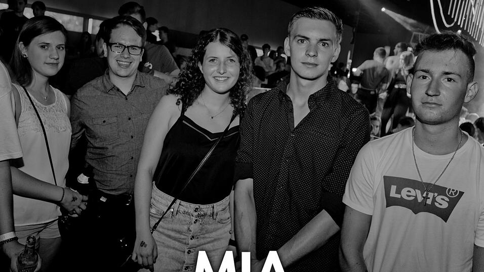 Beste Stimmung auf der Oberstufenparty im Mia Nightclub in Cham. Beste Stimmung auf der Oberstufenparty im Mia Nightclub in Cham.