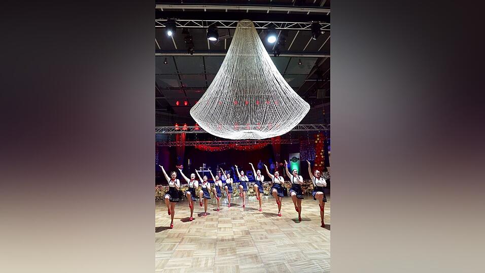 Mit dem SPD-Ball wurde am Samstag die Ballsaison in Straubing eröffnet. Mit dem SPD-Ball wurde am Samstag die Ballsaison in Straubing eröffnet.