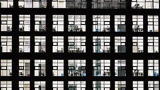 Büros im Europaviertel: Die Mieten von Gewerbeimmobilien in Frankfurt ziehen wieder an. (Archivbild) Büros im Europaviertel: Die Mieten von Gewerbeimmobilien in Frankfurt ziehen wieder an. (Archivbild)