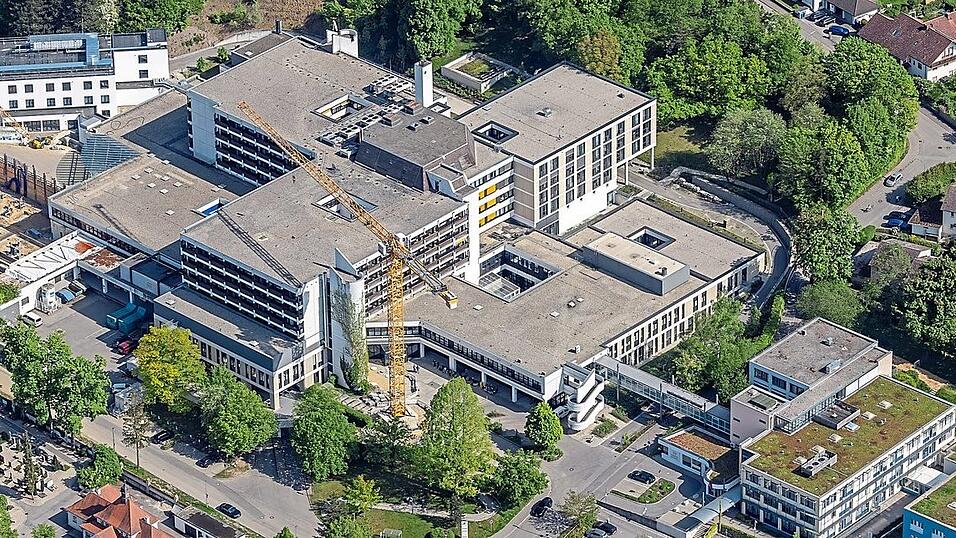 Das Krankenhaus in Landshut-Achdorf und die weiteren Lakumed-Einrichtungen stehen vor der Fusion mit dem Klinikum Landshut.