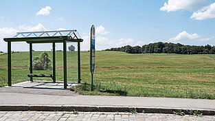 Vielerorts in Bayern sind Menschen ohne Auto vom &ouml;ffentlichen Leben weitgehend ausgeschlossen.