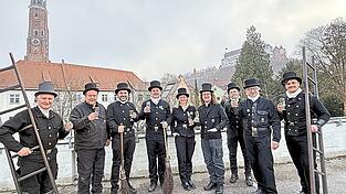 „Prosit Neujahr“ heißt es auch in diesem Jahr von den Glücksbringern der Stadt. „Prosit Neujahr“ heißt es auch in diesem Jahr von den Glücksbringern der Stadt.