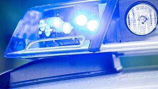 Bei Arbeiten an einem Golfwagen verlor ein 54-J&auml;hriger im oberbayerischen Chieming auf tragische Weise sein Leben. (Symbolbild)