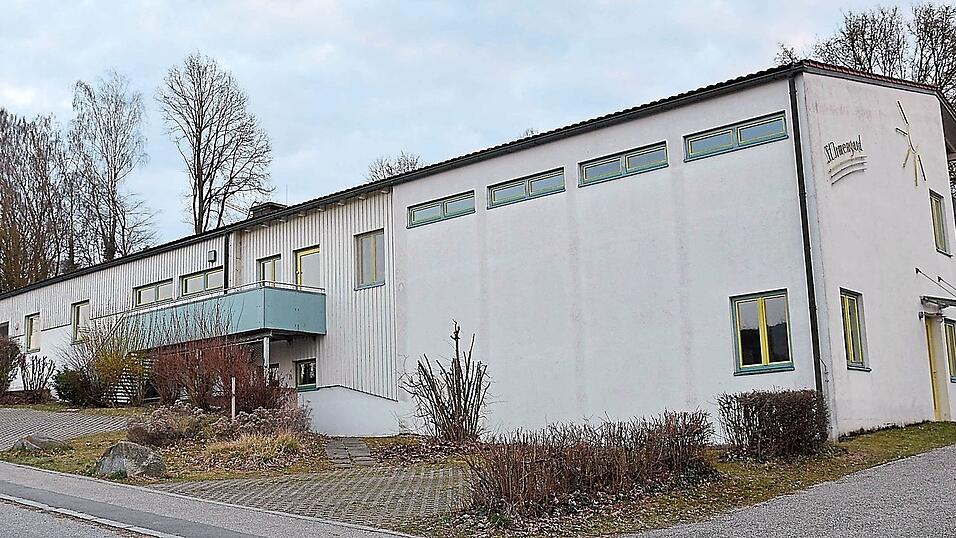 Die Zukunft des kirchlichen Bucher Kindergartens St. Irmengard wird aktuell diskutiert. Die Gemeinde hat den Defizitvertrag gek&uuml;ndigt. J&uuml;ngst wurde ein B&uuml;rgerantrag f&uuml;r den Erhalt von St. Irmengard &uuml;bergeben.