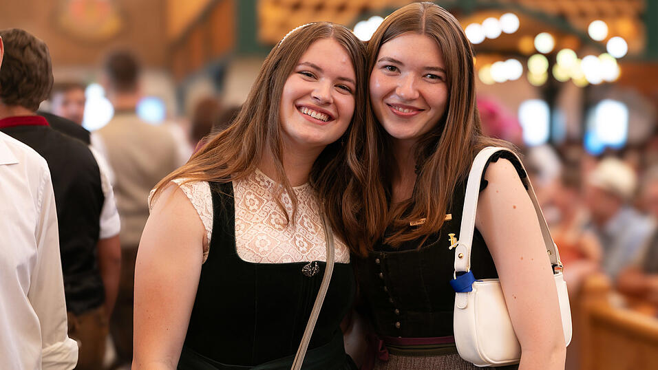 Die Partybilder vom Samstag, 9. August, aus dem Festzelt Nothaft. Die Partybilder vom Samstag, 9. August, aus dem Festzelt Nothaft.